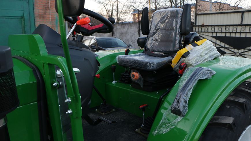 Мінітрактор EUROFENG 554 XL з реверсом, два циліндра на 1000 кг, вага 2000 кг , широка резина , 2х дискове зчеплення 1998 фото