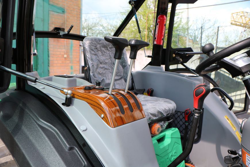 EUROFENG 554 PRO з кондиціонером, реверсом, примусова гідравліка на 1000кг, широка гума 2590060091 фото