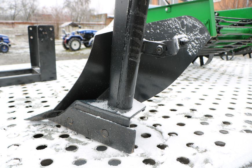 Корпус плуга Bomet 25, Wirax 25 (стійка, відвал в зборі) 125 фото
