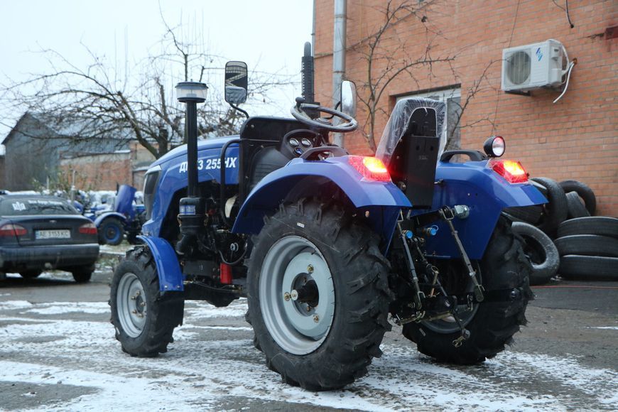 Мінітрактор ДМТЗ 255X , повнопривідний, редукторний міст, широка колія 109 фото