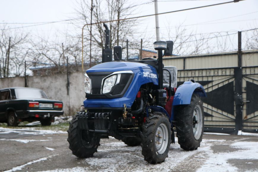 Мінітрактор ДМТЗ 255X , повнопривідний, редукторний міст, широка колія 109 фото