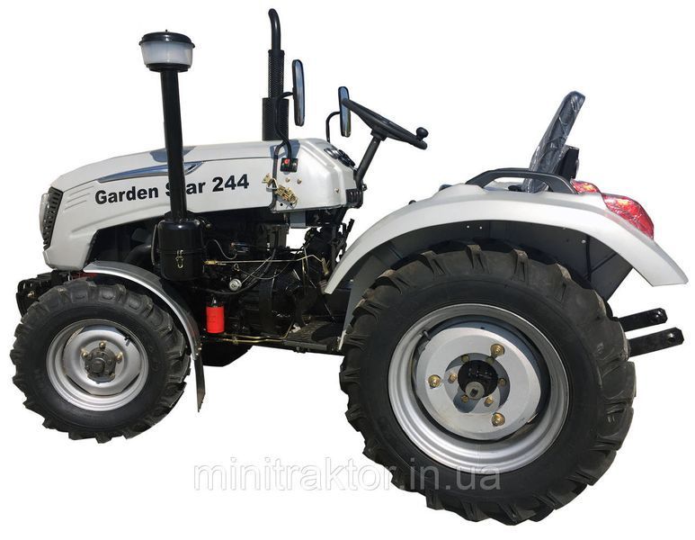 Трактор GARDEN STAR 244 потужністю 24 к. с. із повним приводом 4х4 та ВОМом 104 фото